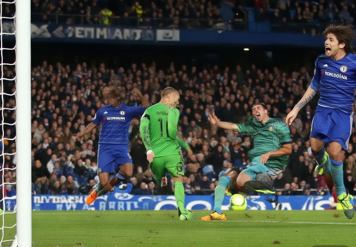 巴塞罗那vs切尔西：传控与反击之战，切尔西1比0险胜解析(图1)